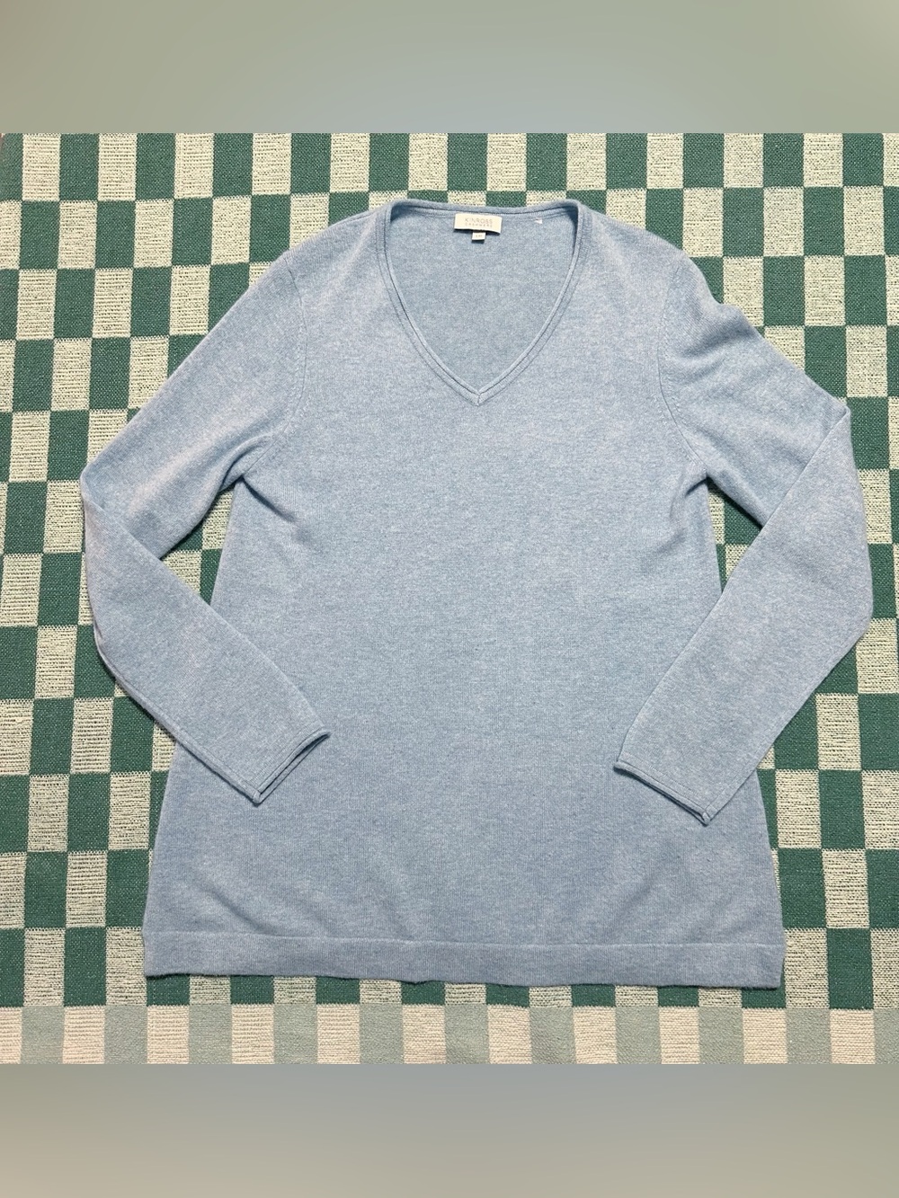 Kinross Cashmere V-Neck‎ Sweater in Soft Light Blue Size Large